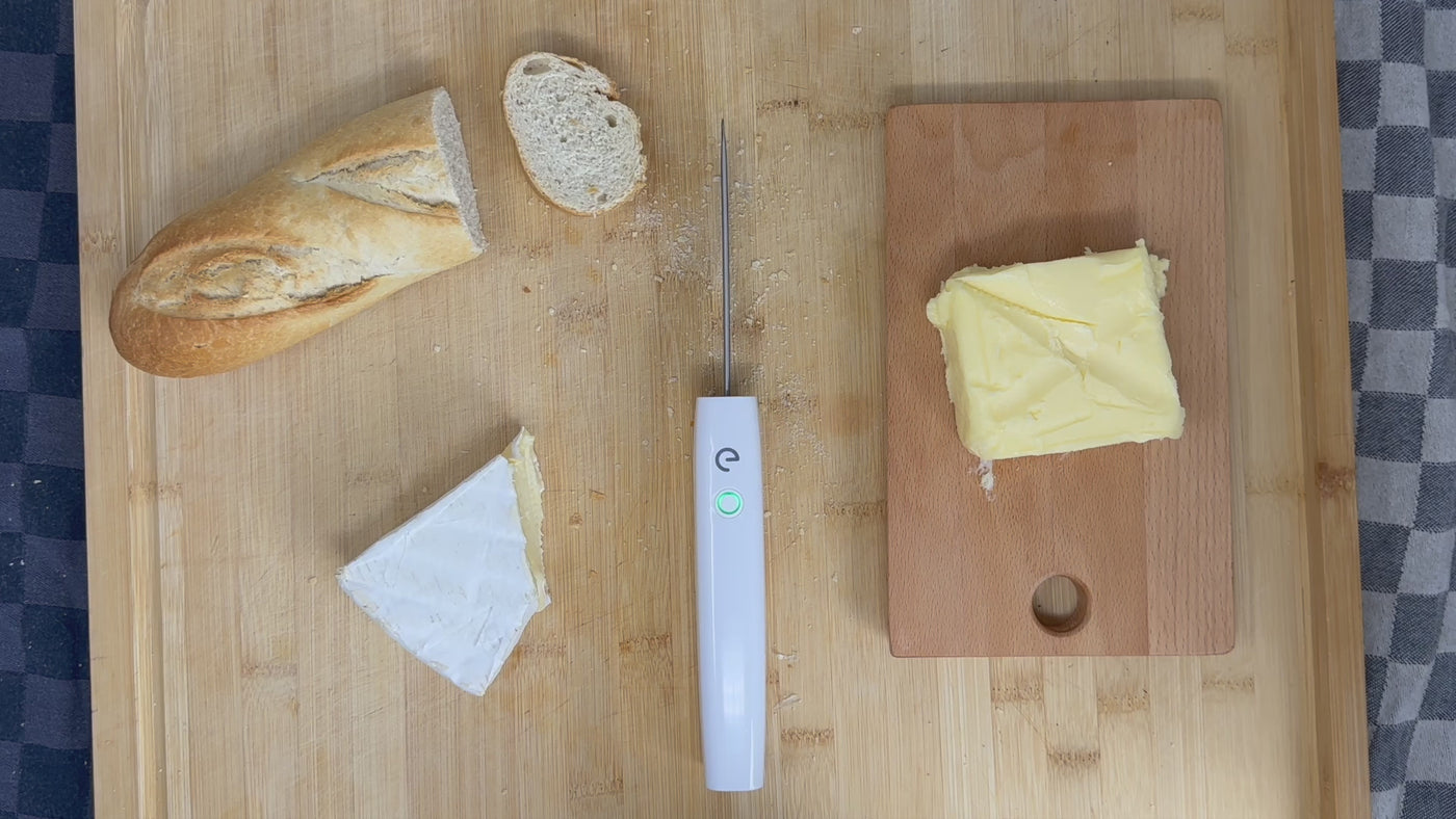 Heated butter knife 